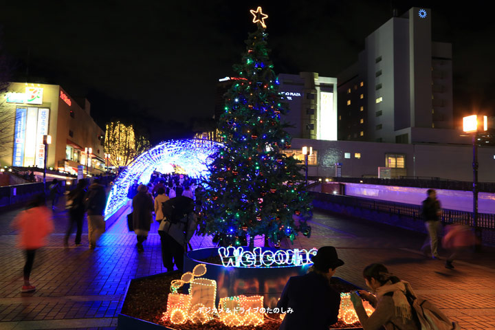 25.京王 多摩センター駅 光のトンネル