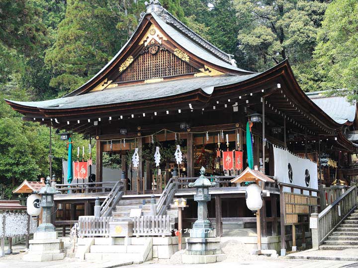 16.日牟禮八幡宮