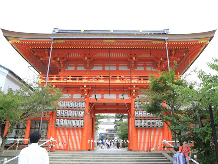 13.八坂神社