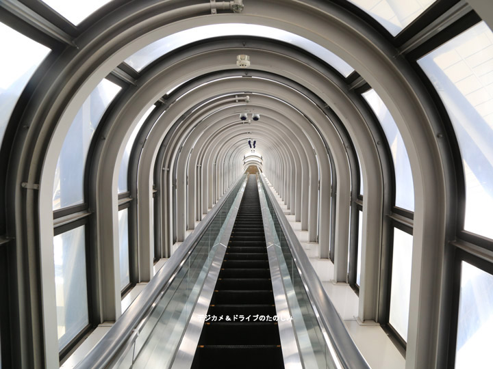 9.エレベーターで上層階へ