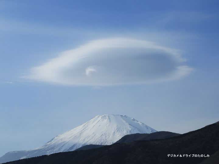 17.富士山と雲 3