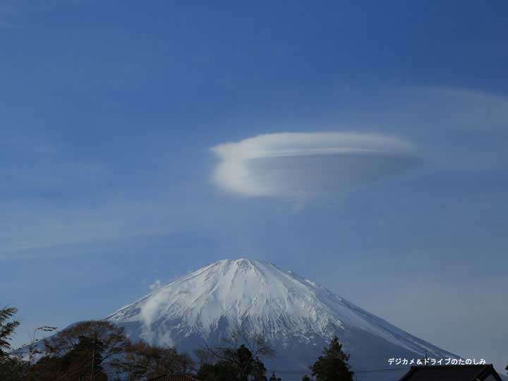 18.富士山と雲 4